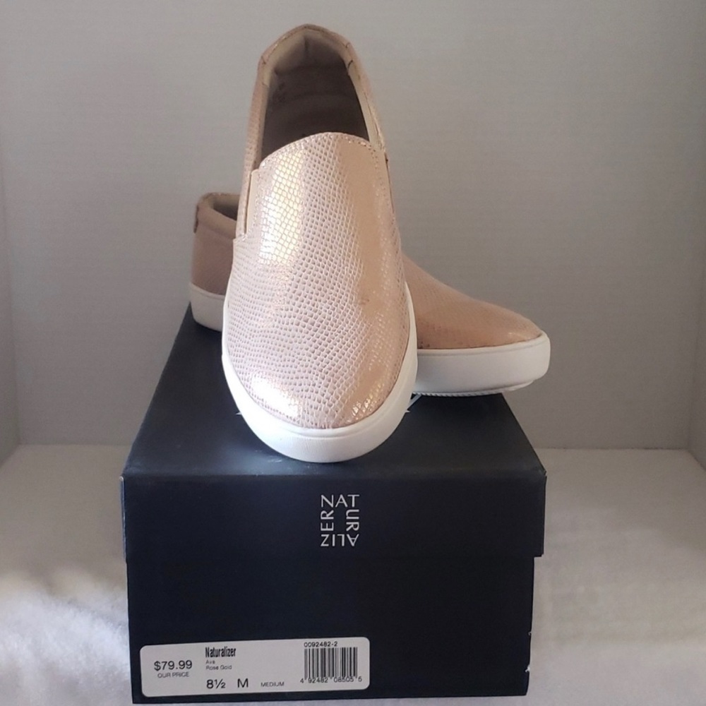 Naturalize Women's Slip-On Ava Snake Print Rose Gold Sneaker Size 8.5 M
